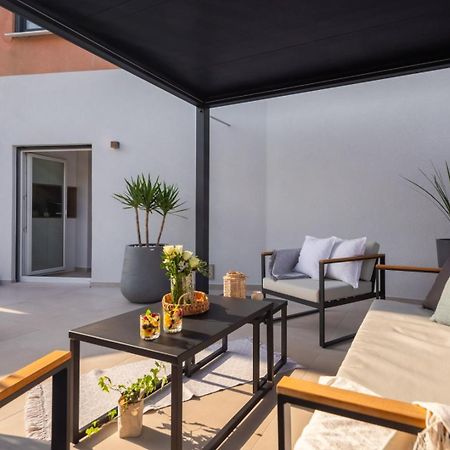 Luxury Apartment Silvery In Split Center With Jacuzzi, Sauna And Parking Экстерьер фото