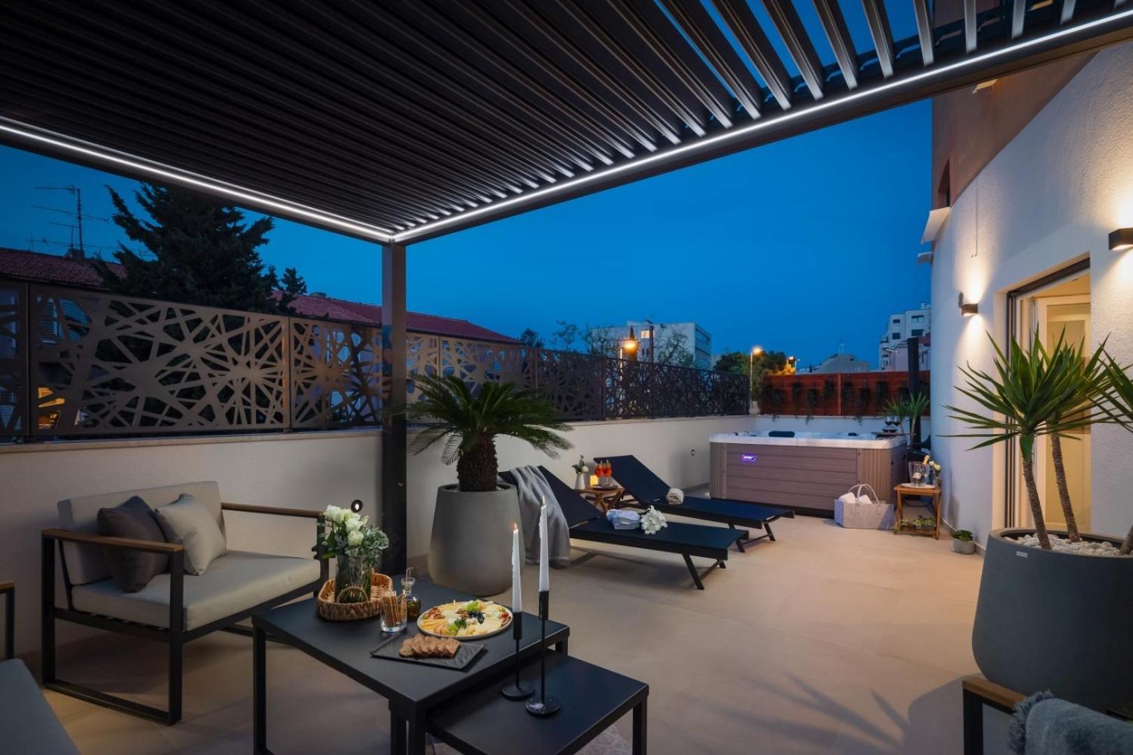 Luxury Apartment Silvery In Split Center With Jacuzzi, Sauna And Parking Экстерьер фото